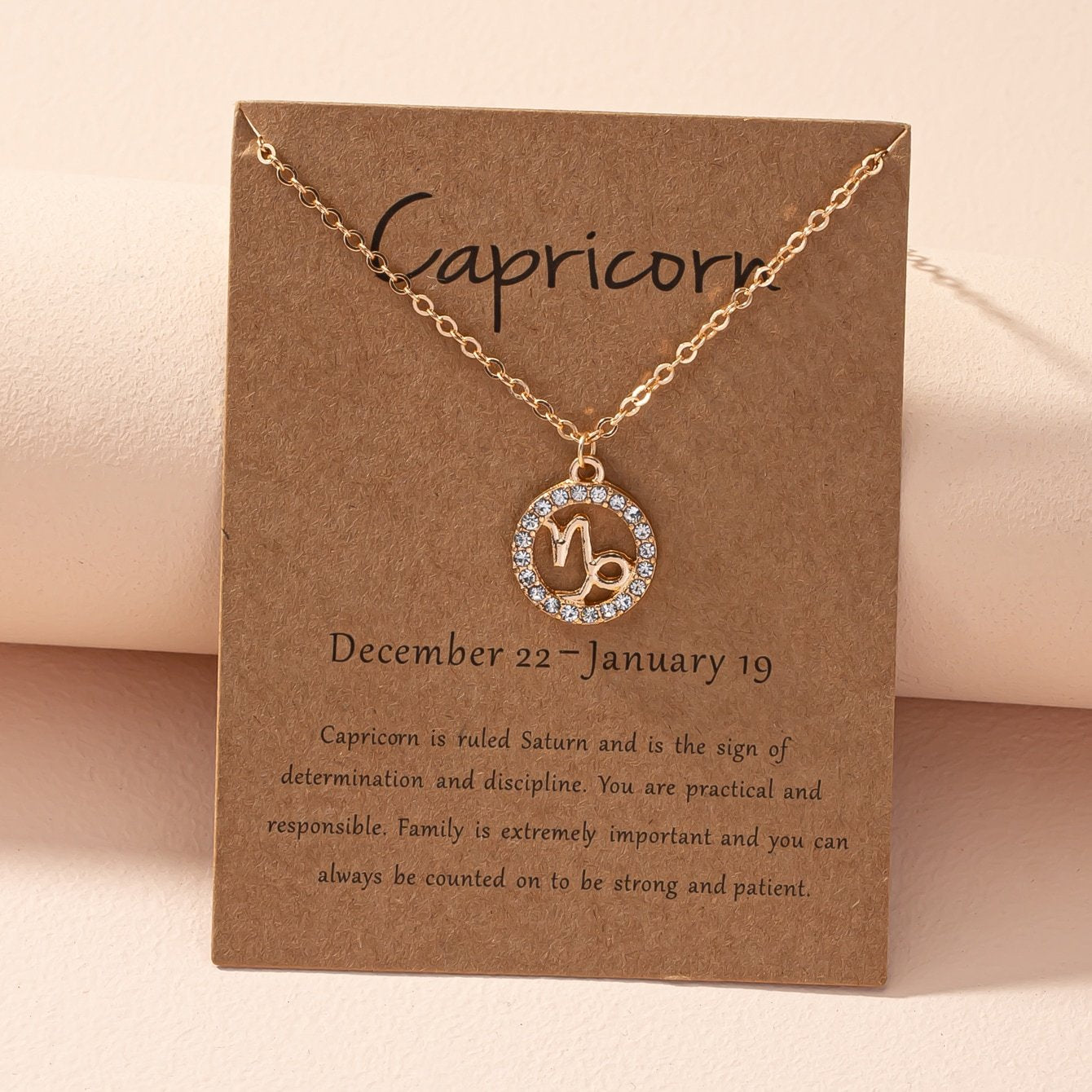 Colar com pingente das doze constelações do zodíaco